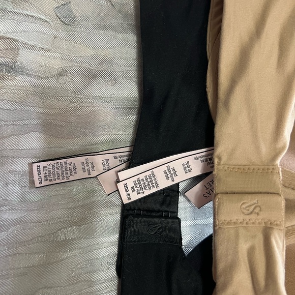 Victoria’s Secret 4 Bras - Black, Navy, Tan and Beige - Picture 3 of 5